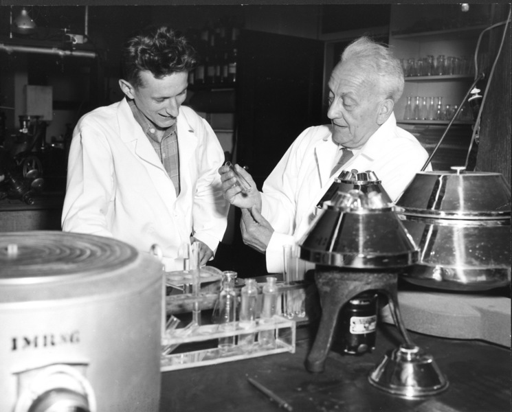 1948: First AHA Research Grant Goes to Nobel Prize Winner