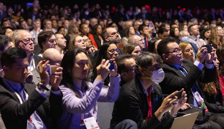 AHA23 attendees fix their attention on a late-breaking science presentation.